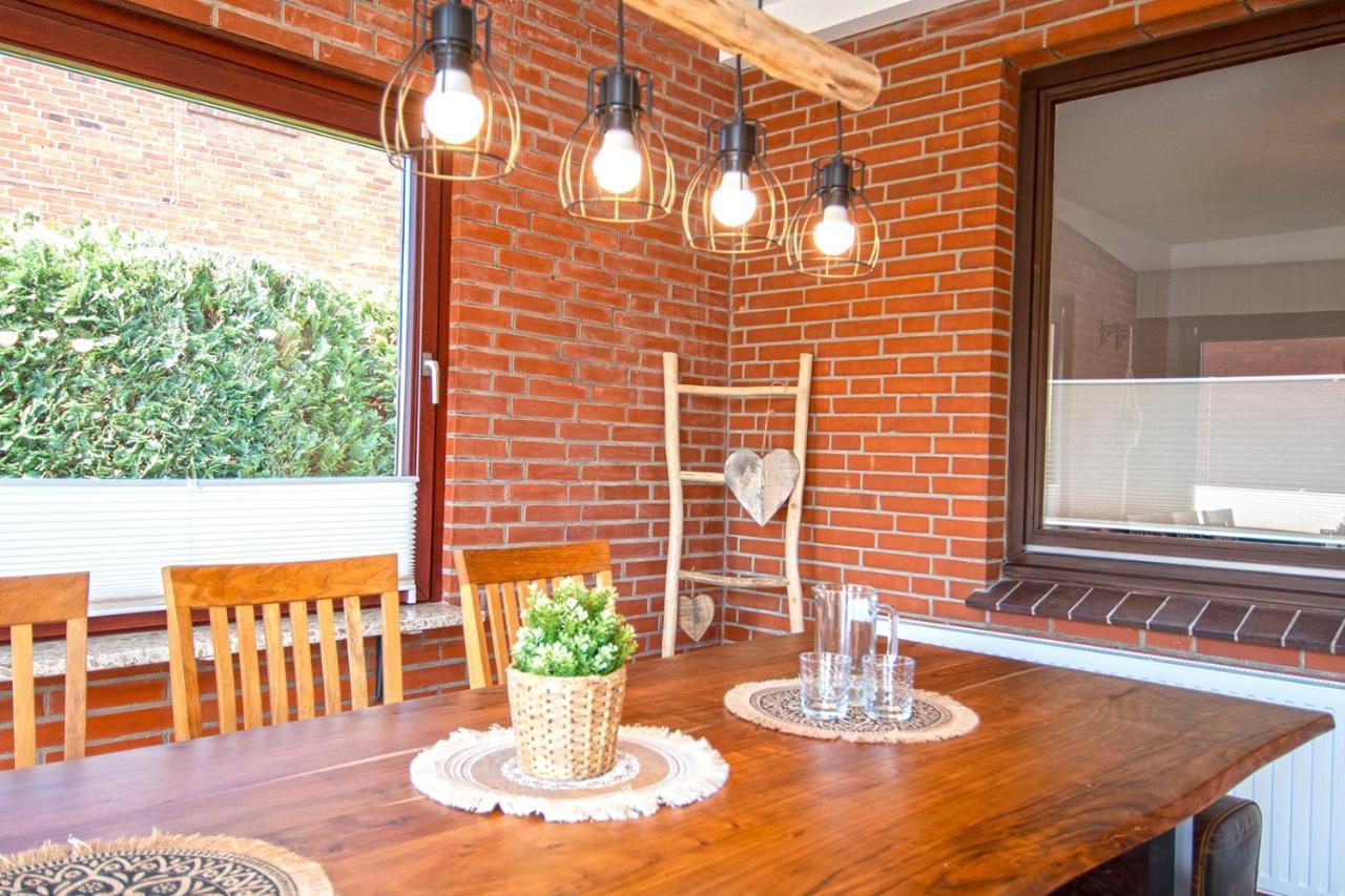 Grosses Ferienhaus Mit 4 Schlafzimmern Eutin Exterior photo